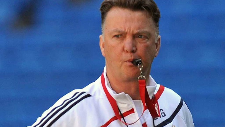 Manchester United warned over signing van Gaal