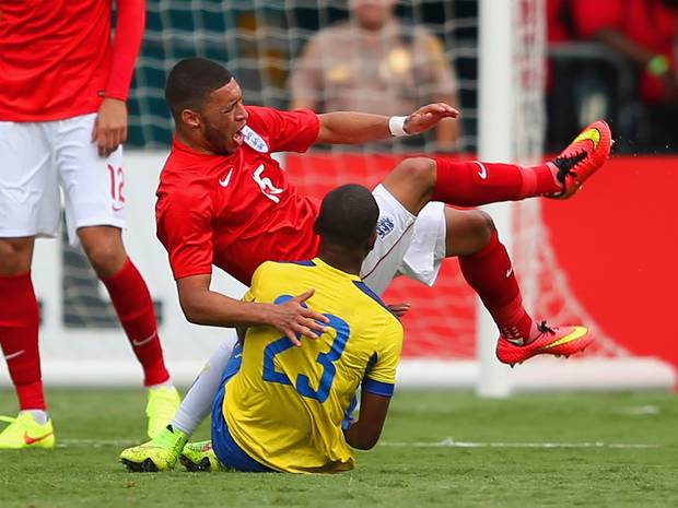Oxlade-Chamberlain to miss England opener against Italy