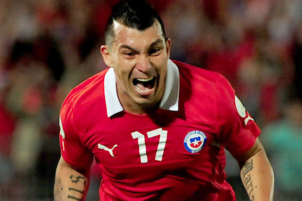 Liverpool is looking to sign the Chilean PIT BULL