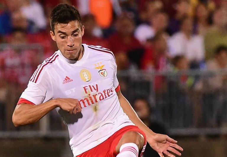 £21.5m Benfica Star on his way to Manchester United