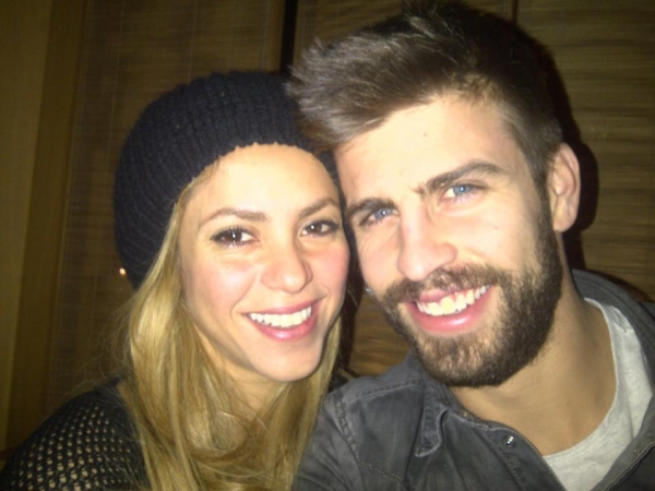 Shakira and Pique are being blackmailed over SEX TAPE