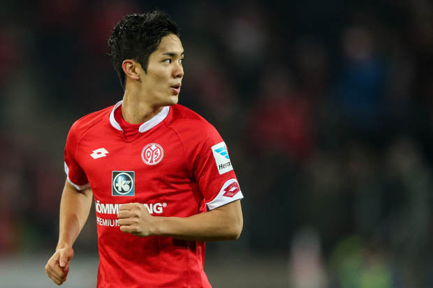 Manchester United to sign SENSATIONAL Japanese Striker